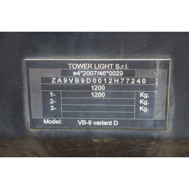 2012 Towerlight VB-9-45333137