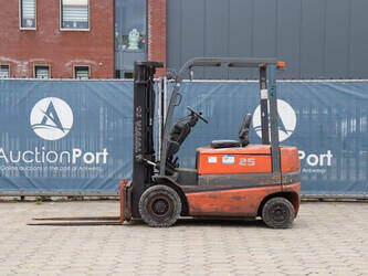 toyota-25-1413736-45333444