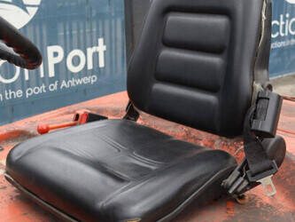 toyota-25-1413736-45333468