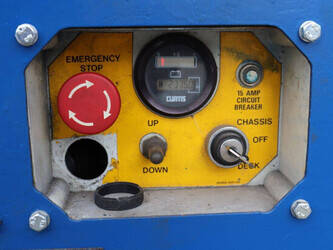 upright-tm-12-1413737-45333493