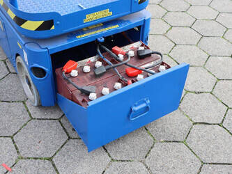 upright-tm-12-1413737-45333502