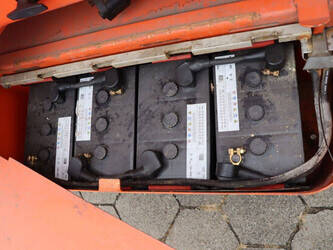 1997-jlg-n40-1413738-45333540