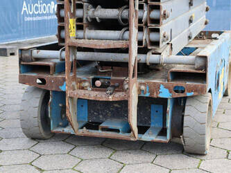 2013-genie-gs-2646-1413745-45333774