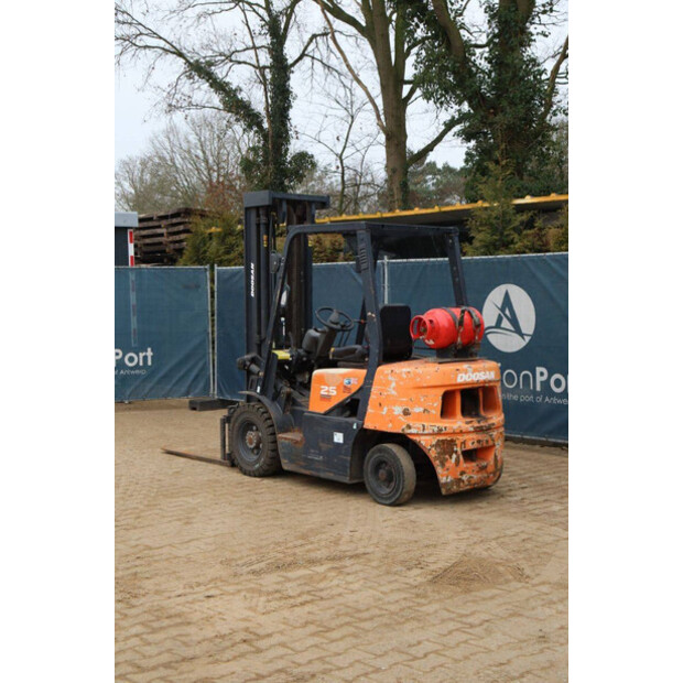 Doosan G25G-5-45333928