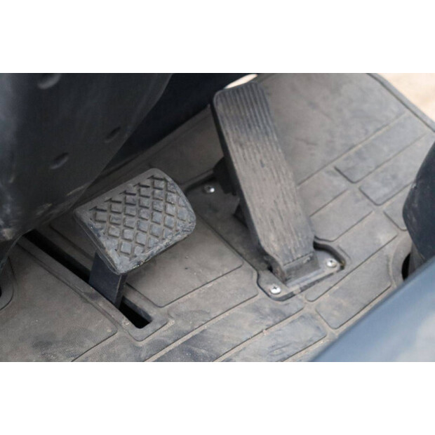 2007 Doosan B30X-5-45333990