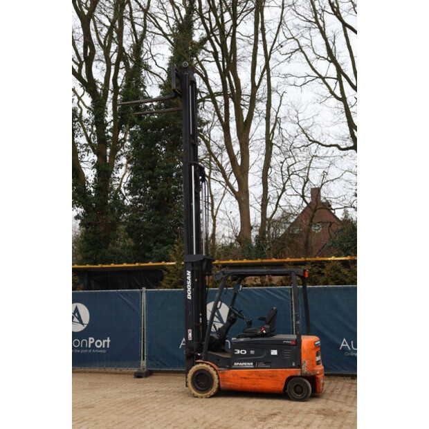 2007 Doosan B30X-5-45334001