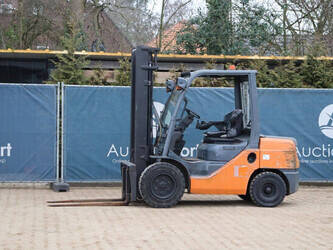 صورة ل 2012 تويوتا 52-8FDJF35