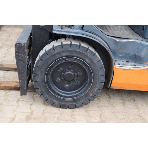 2012 Toyota 52-8FDJF35-45334024