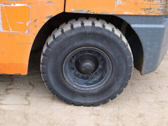 2012-toyota-52-8fdjf35-1413752-45334025