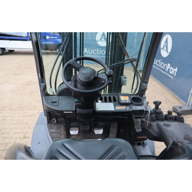 2012 Toyota 52-8FDJF35-45334029