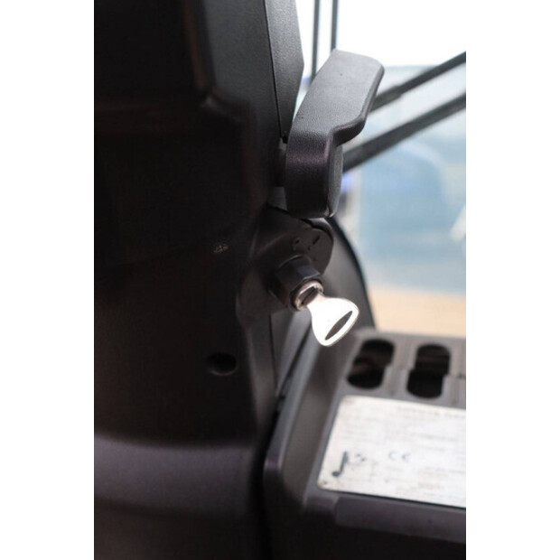 2012 Toyota 52-8FDJF35-45334035