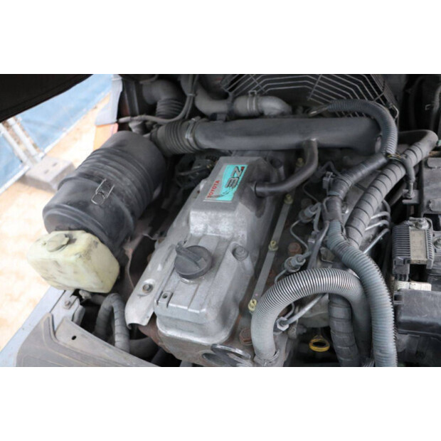 2012 Toyota 52-8FDJF35-45334045