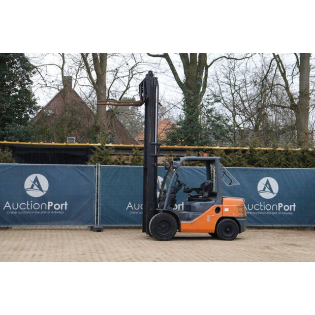 2012 Toyota 52-8FDJF35-45334047