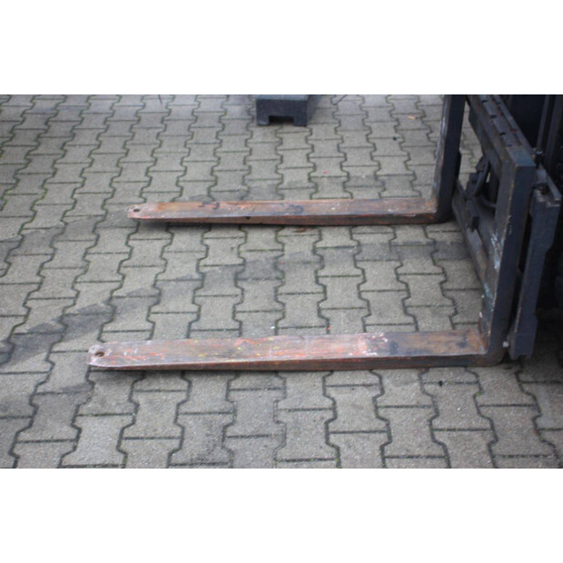 2011 Linde H30D-01-45334354