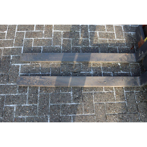 1992 ميتسوبيشي FD20-45334471