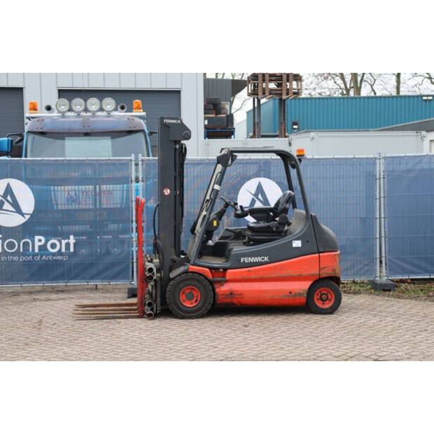 2011 ليندي E25-02-45334565