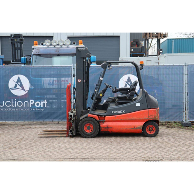 2011 ليندي E25-02-45334566