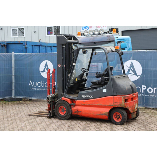 2011 ليندي E25-02-45334567