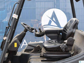 2011-linde-e25-02-1413774-45334585