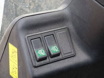 2011-linde-e25-02-1413774-45334595