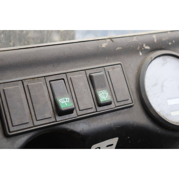 2011 ليندي E25-02-45334596