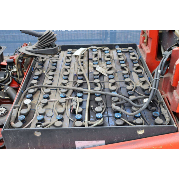 2011 ليندي E25-02-45334601