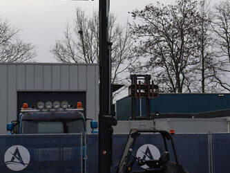 2011-linde-e25-02-1413774-45334605