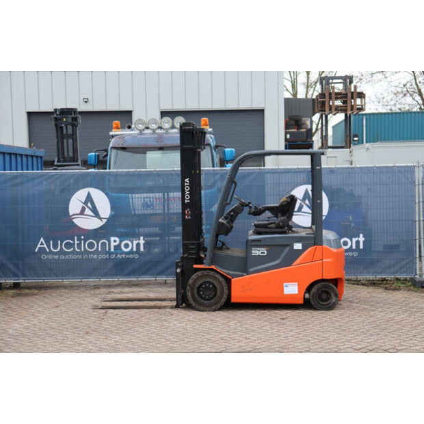 2013 Toyota 8FBMKT30-45334610