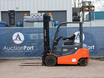 2013-toyota-8fbmkt30-1413775-45334610