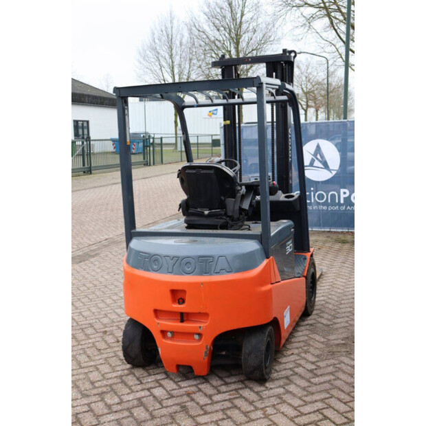 2013 Toyota 8FBMKT30-45334614