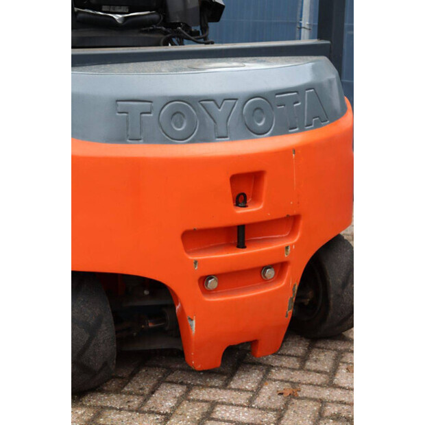 2013 Toyota 8FBMKT30-45334623