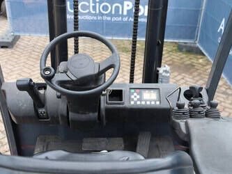 2013-toyota-8fbmkt30-1413775-45334625