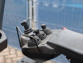 2013-toyota-8fbmkt30-1413775-45334629