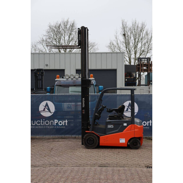 2013 Toyota 8FBMKT30-45334641