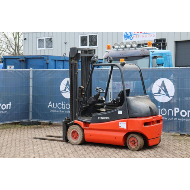 1997 ليندي E30-01-45334674