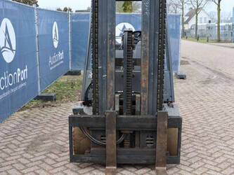 1997-linde-e30-01-1413777-45334679