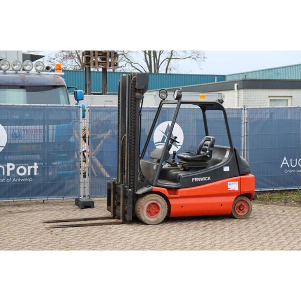 1997 ليندي E30-01-45334680