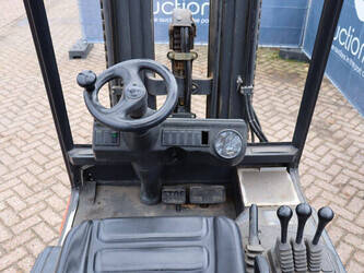 1997-linde-e30-01-1413777-45334691