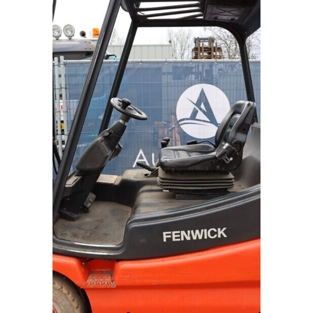 1997 ليندي E30-01-45334692