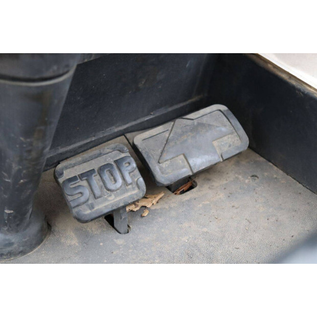 1997 ليندي E30-01-45334694