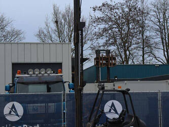 1997-linde-e30-01-1413777-45334705