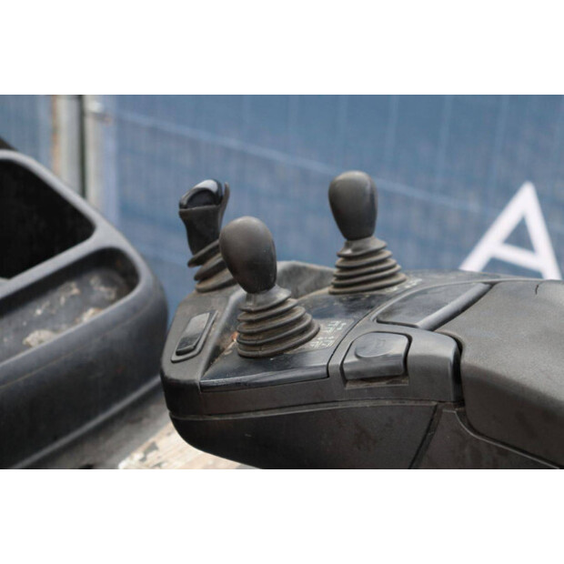 2016 ليندي E30HL-01/600-45334729