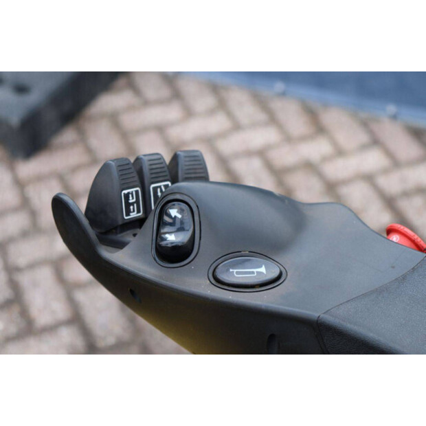 2018 هايستر J2.0XNT LWB-45334770