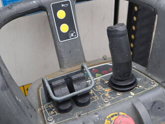 2014-jlg-toucan-8e-1413781-45334822