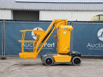 صورة ل رافعة سلة تلسكوبية 2017 هولوت STAR10