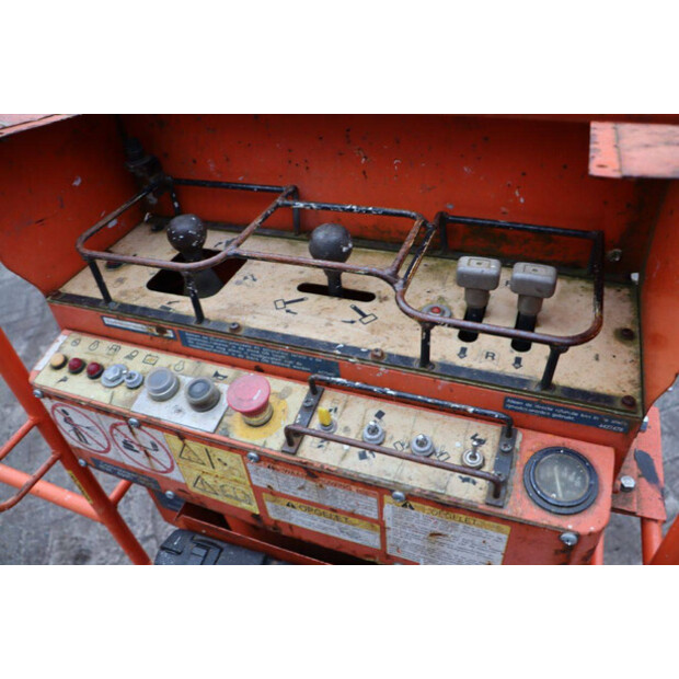 2013 Hitachi HX140B-2-45334927