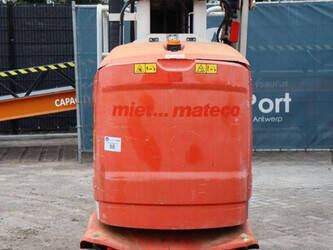 2012-jlg-toucan-8e-1413789-45335039