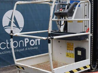 2012-jlg-toucan-8e-1413789-45335044