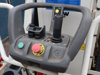 2012-jlg-toucan-8e-1413789-45335046