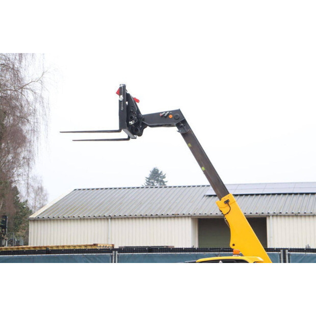 2023 جيه سي بي 512-40-45335095